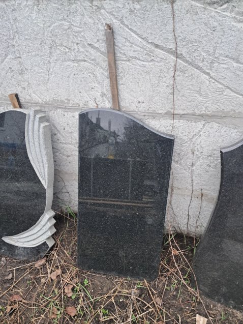 Пам'ятник з граніту
