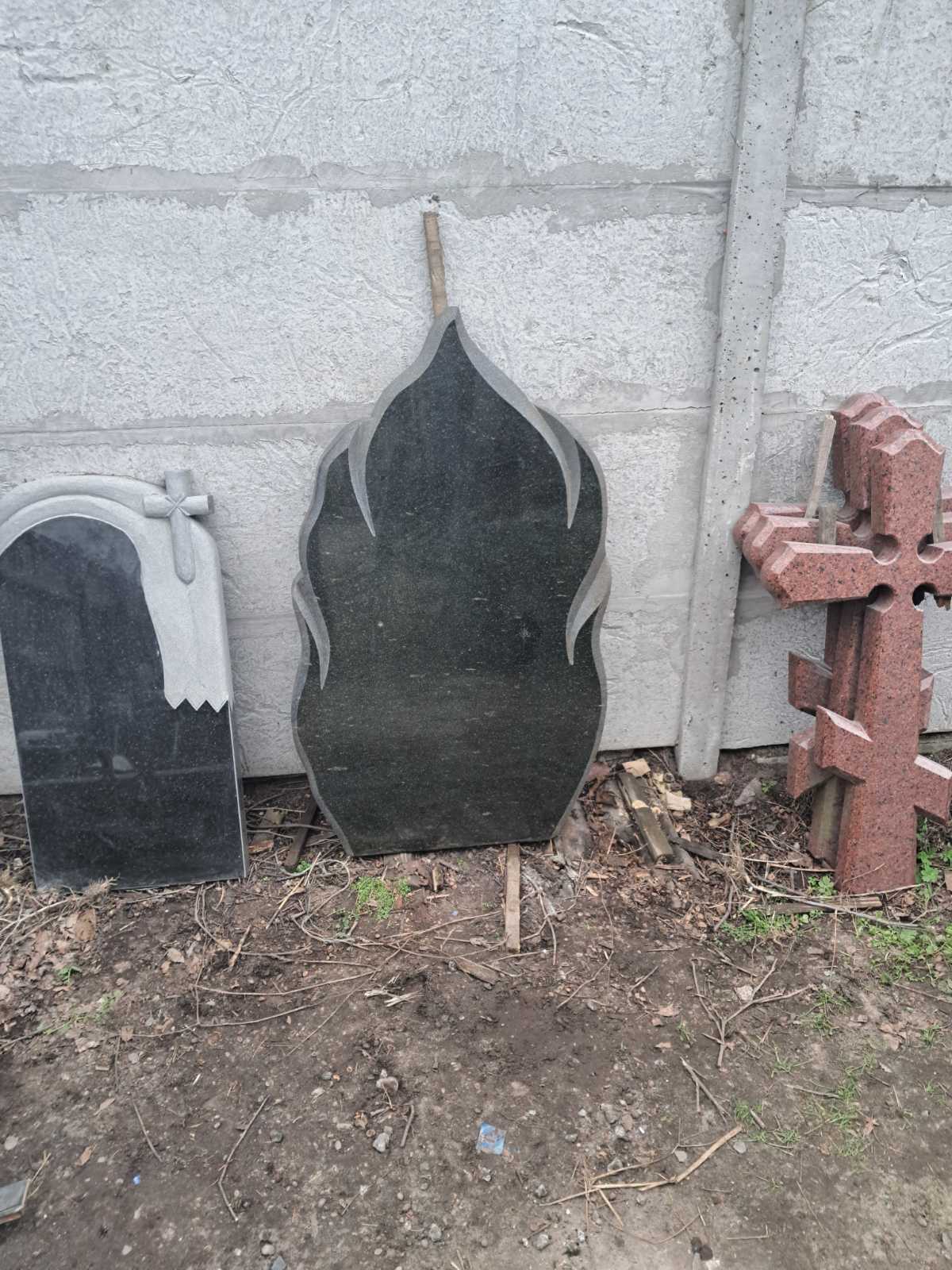 Пам'ятник з граніту