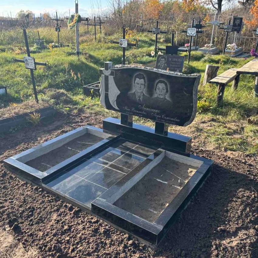 Пам'ятник з граніту